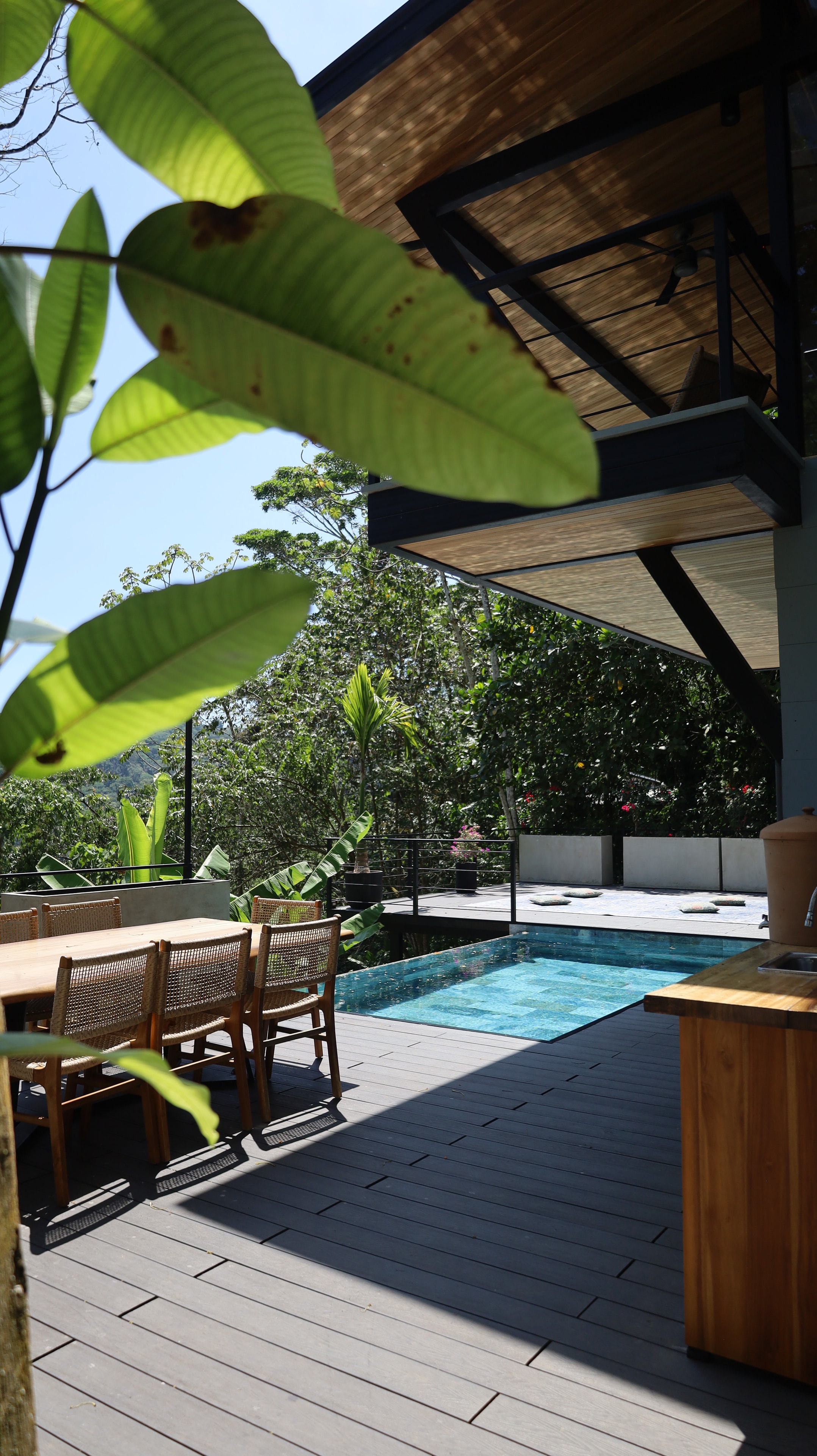 Private suite with jungle views at the retreat sanctuary